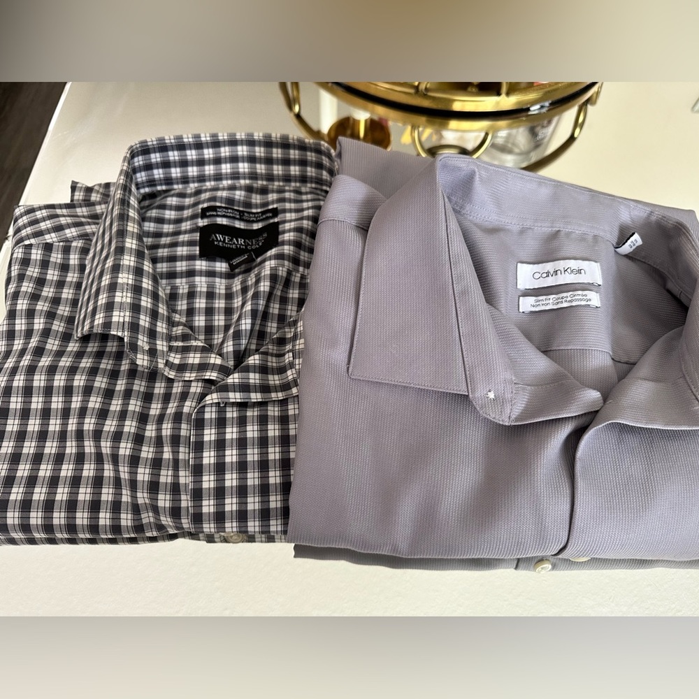 2 Men Button Down Shirts - Picture 6 of 13